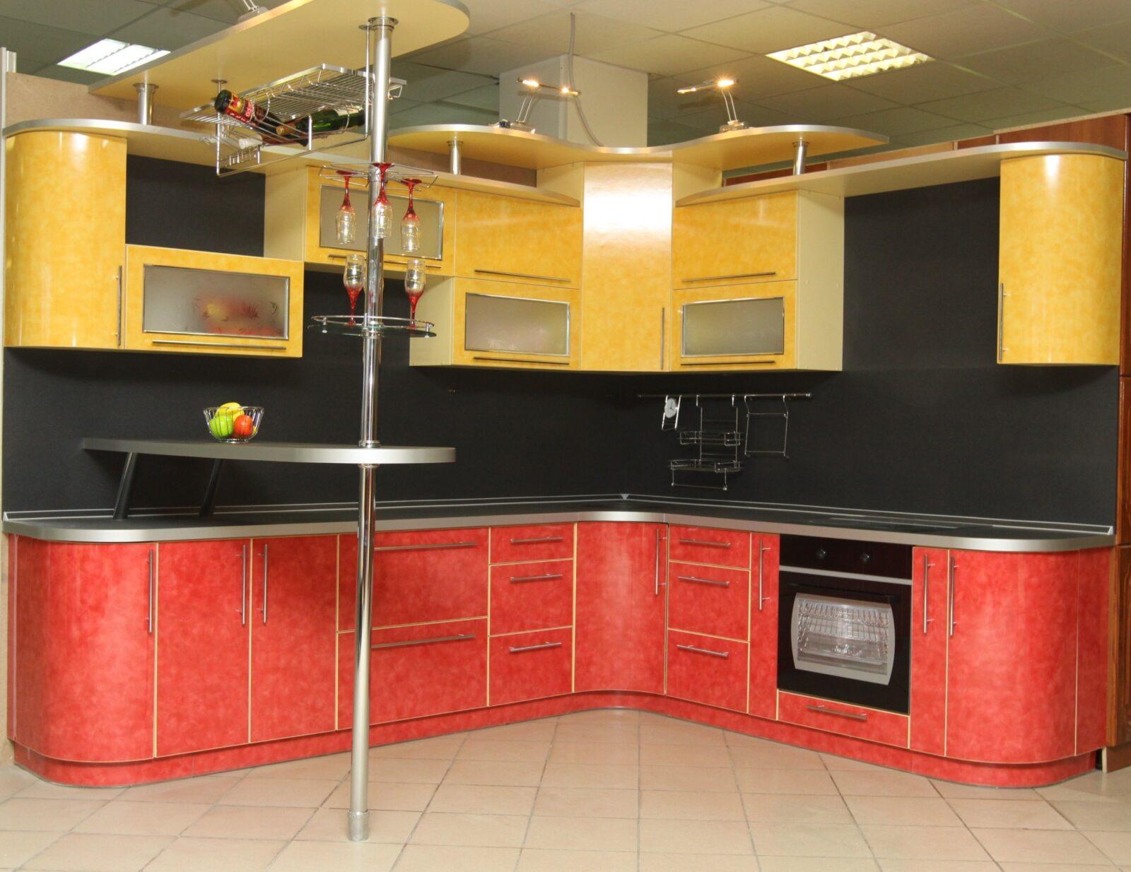 Кухня угловая с барной стойкой фото